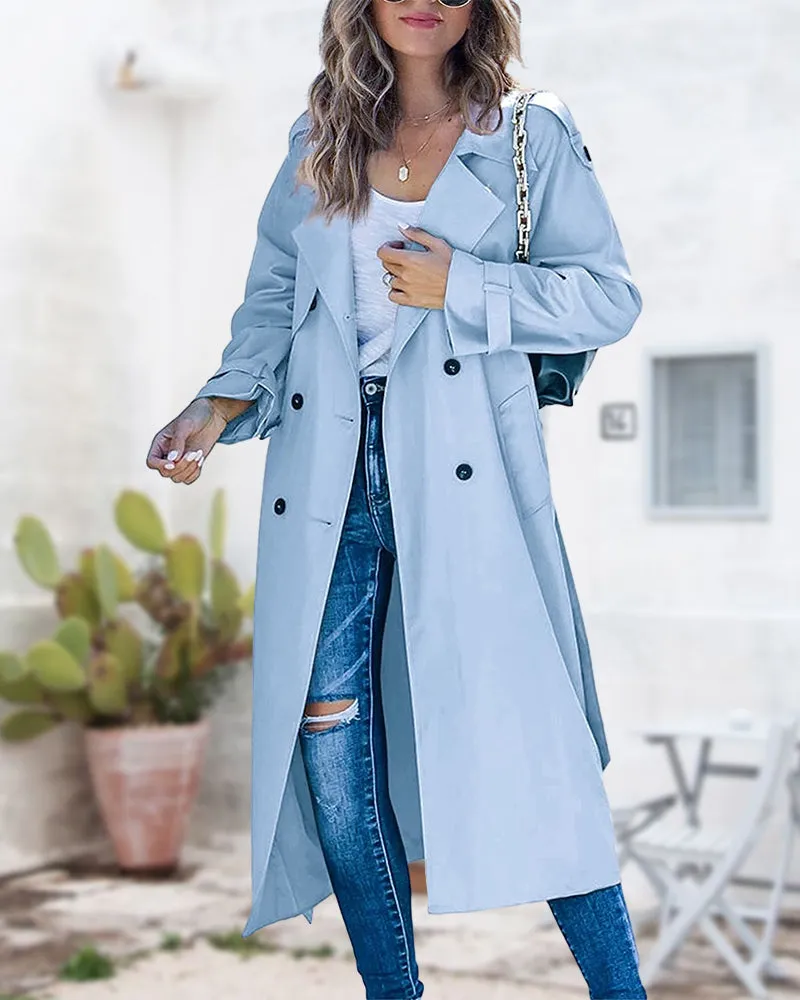 Elegant trench coat in solid colour