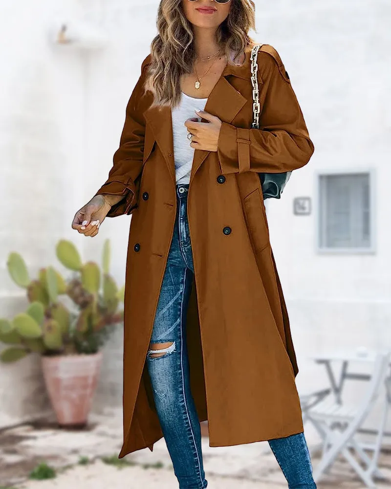 Elegant trench coat in solid colour