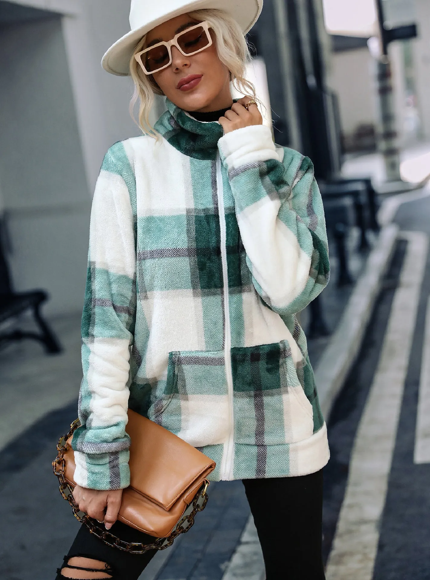 Long Sleeve Collar Plaid Zipper Plush Coat