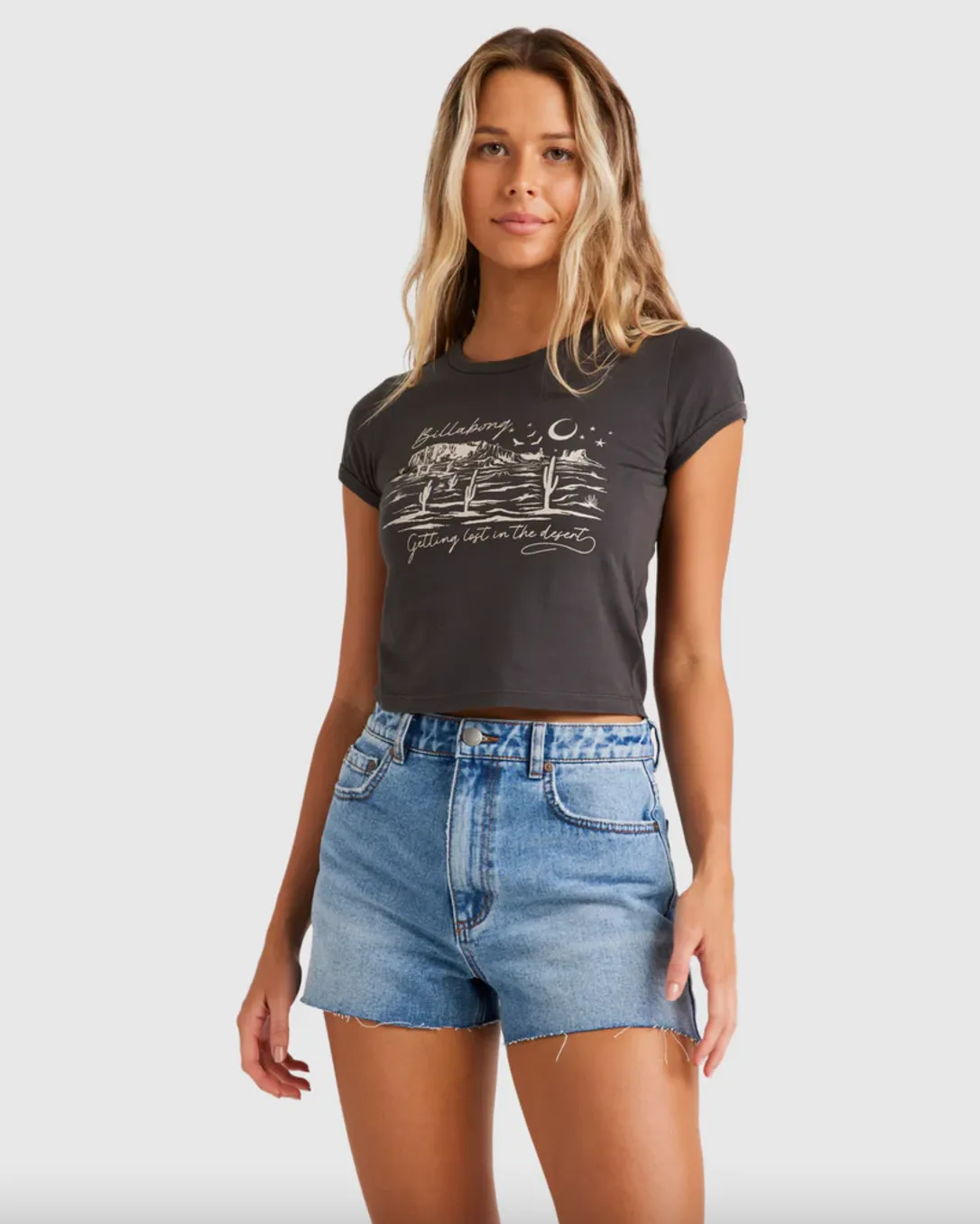 nova lost desert cropped tee